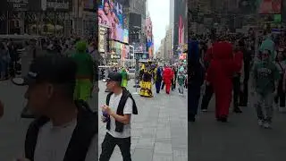 New York City #nyc #transformers #elmo