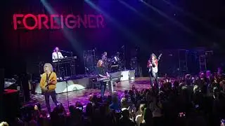 Foreigner - Waiting For A Girl Like You - Live Tivoli Vredenburg Utrecht 03-10-2022 The Netherlands