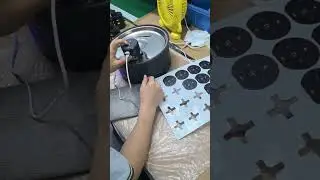 We are a factory specializing in pet water fountains and feeders,support OEM and ODM~