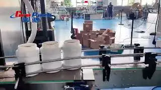 Automatic 4 nozzle liquid bottle tracking filling capping labeling machine filling line