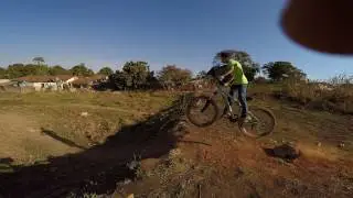 DH Riders - Brincando Na Cidade!! :)