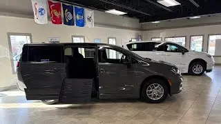 2025 Chrysler Pacifica Wheelchair Accessible Van