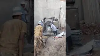 خلاطة الخرسانة رفع في الثالث