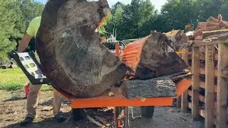 Wolfe Ridge and Kubota makes splitting big rounds easy #firewood #splitting #wolferidge #kubota