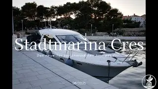 Ablegen bei der Stadtmarina in Cres mit unserem Motorboot