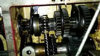 Mahendra tractor gear system