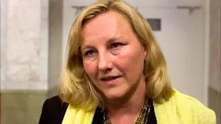 Ekots l&ouml;rdagsintervju 2007 - Ewa Bj&ouml;rling (M)