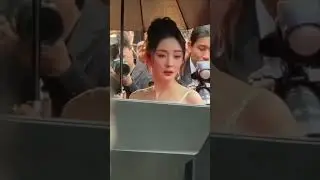 meet Yang Mi a Chinese actress and model 🥰🥰she looks stunning in her look😍😍#yangmi #chinese #actress