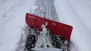 Schneeräumen mit Agria 3400 und Schneeschild