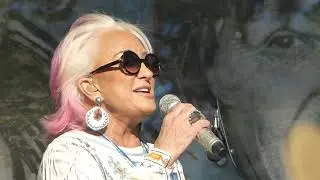 Tanya Tucker at Golden Gate Park 2019-10-04  DON'T BELIEVE MY HEART CAN STAND ANOTHER YOU