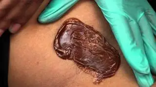 Chocolate Wax vs. Honey Wax for Waxing : Waxing Basics