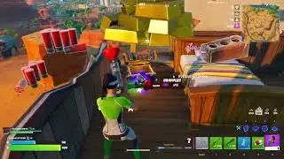 finally  playing fortnite for you  guys!! i hope you like it