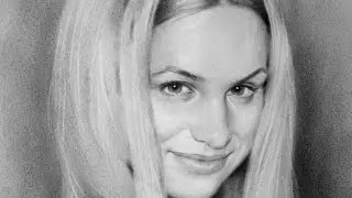 Dry Brush - Drawing portrait of the beautiful blonde. Etude #5.