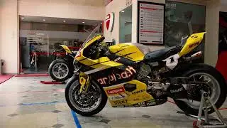 Unboxing the WorldSBK 2023 Championship-Winning Ducati Panigale V4 R