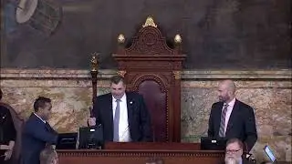Rozzi Breaks Speaker's Gavel
