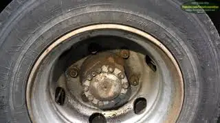 Renault Midlum Motorhome HGV -  Checking the Rear Brakes