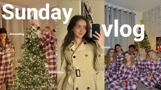 A SUNDAY IN MY LIFE | as a second year in uni *christmas decorating, dance, productive*