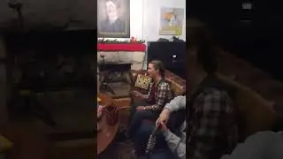 HALLELUJAH by Leonard Cohen...Guitarist KEN PALMER, sung by a guest at Hotel Giles. Comfort TX.