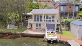 Fishing Point, 10 Sealand Road