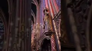 🔥 Have you ever visited the Sainte Chapelle located in the heart of Paris ? ❤