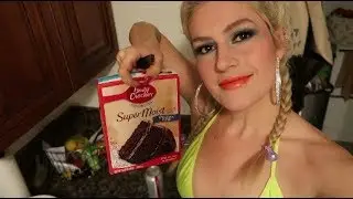BAKING A CAKE WITH DIET COKE - 2 INGREDIENT VEGAN CHOCOLATE CAKE