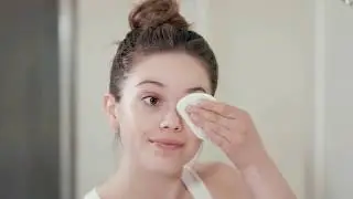 How to Use Oil Free Natural Makeup Remover