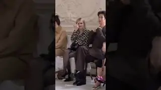 #EmmaRoberts at the #AmiParis SS25 ✨ #pfw #parisfashionweek #pfwss25