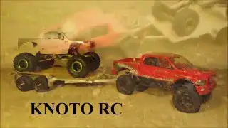 KNOTO RC - Axial Scx10 and Exceed Maxstone 10 trailing
