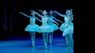Swan Lake at Dubai Opera