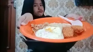 chef : fried rice with chicken nugget