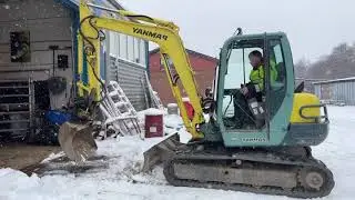 K&ouml;p Bandgr&auml;vmaskin Yanmar B50-2B inkl rotator, skopor & timmergrip p&aring; Klaravik