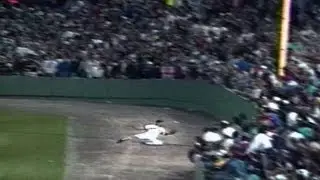 CWS@BOS: Brunansky's catch puts Red Sox in playoffs