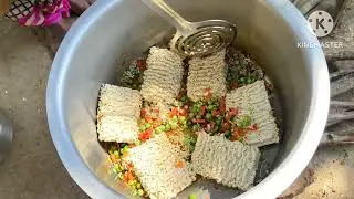 गावाला जाऊन मस्त मोठा असा मॅगी बनवलेला व्हिडिओ दाखवलेला आहे नक्की बघा तुम्ही पण खूप एन्जॉय केली 🙏🏻🙏🏻