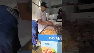 camar&atilde;o alho e &oacute;leo e Pimenta Mercado do peixe Box 13