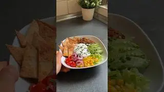 Veggie nacho bowl 🥙✨ #lunchidea #healthyfood #easyrecipe #mealinspo #veggie
