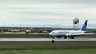 UAL 737 landing at YVR
