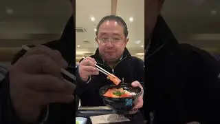 全国ご当地グルメ屋台で、いくらサーモン親子丼を食べたよ