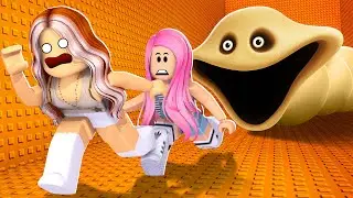 SOBREVIVA NA TORRE DA MINHOCA GIGANTE no JOGO DO ROBLOX