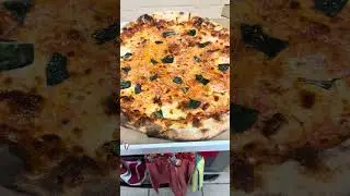 Mad Pie in Kaka'ako, great Pizza in Honolulu