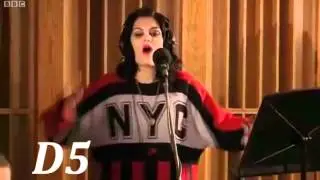 Jessie J vs. Joss Stone: Eb3-F#5 (Live Vocal Battle)