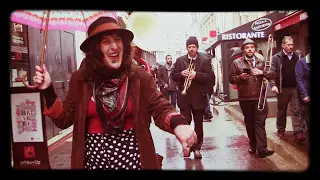 Celest on the bayou - Mardi Gras In New Orleans -