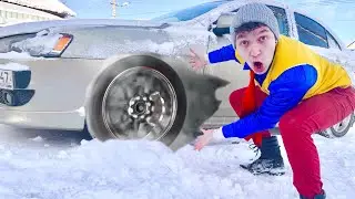 Mr. Joe stuck on Mitsubishi Lancer 10 in snow 13+