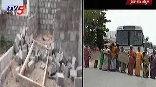 Women Protest Against Liquor Shops In AP | TV5 News