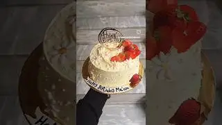 Delicate layers, fresh strawberries, pure indulgence 🍓✨Now taking orders #strawberry #strawberrycake