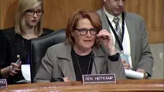 Heitkamp Discusses Improvements in Supervisor Training in Federal Workforce