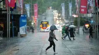 Melbourne shivers through biting temperatures and gale force winds