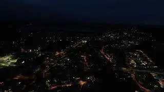 Hind&aring;s by night