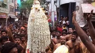 Bengaluru Karaga (ಬೆಂಗಳೂರು ಕರಗ) - Crowd as you've never seen before