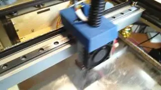 3D принтер ZAV в работе