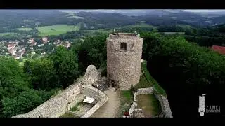 Zamek Lenno z lotu ptaka (Lenno Castle by drone)